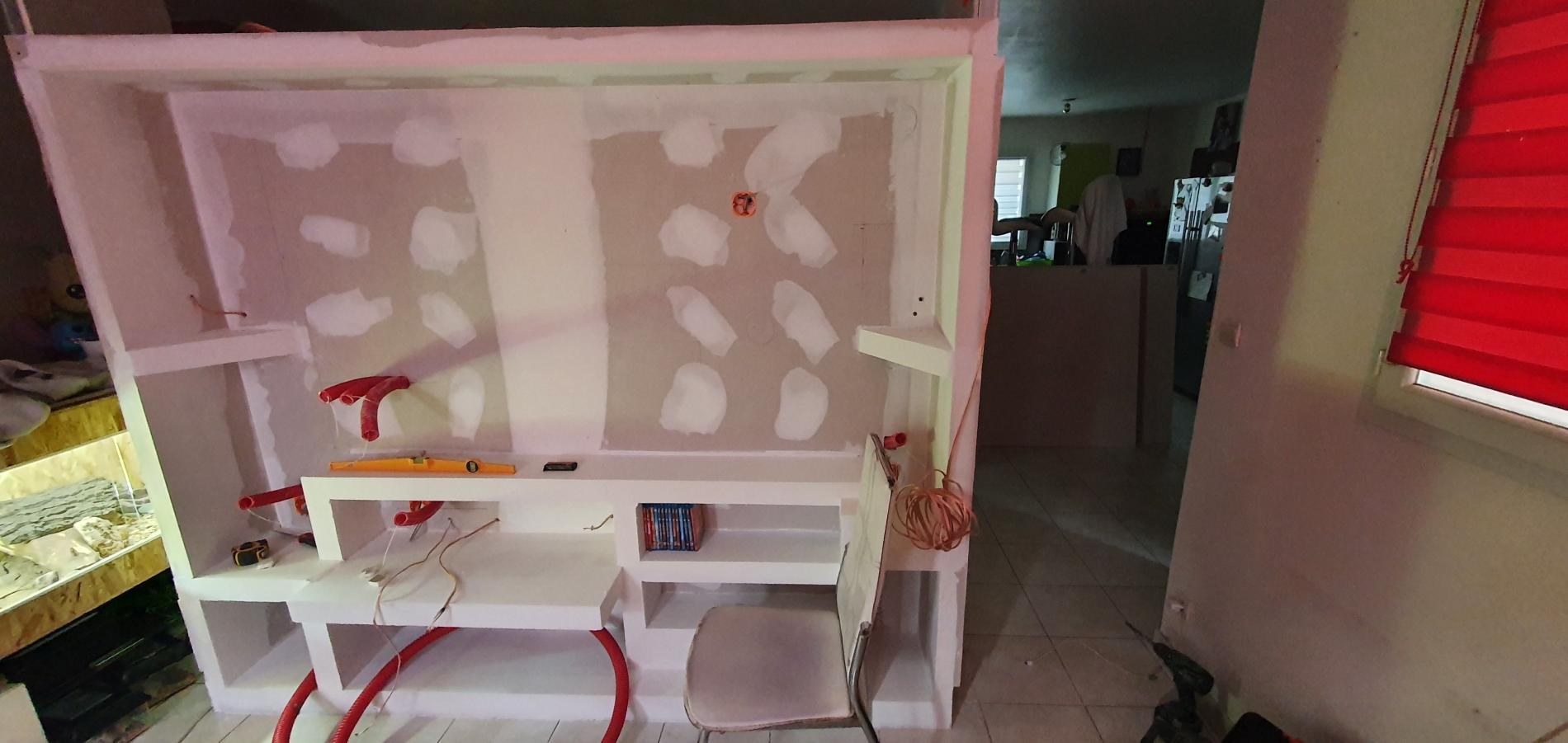 Placo décoratif meuble tv